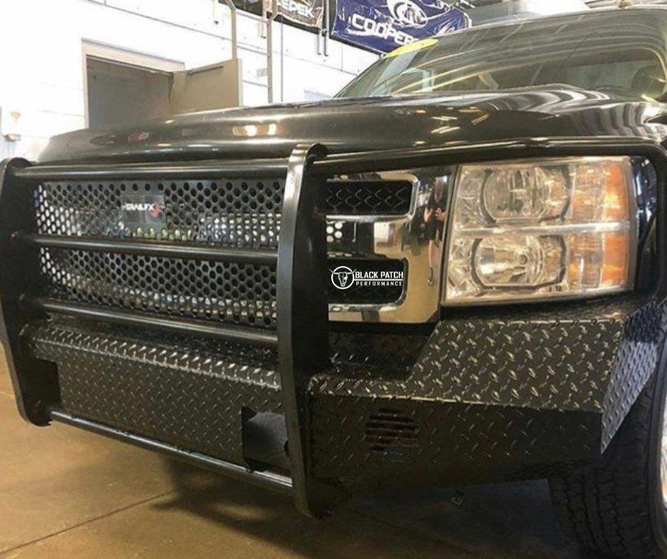 07-13-chevrolet-1500-trail-fx-front-diamond-plate-bumper-black-patch-performance-2.1753732640226.jpg